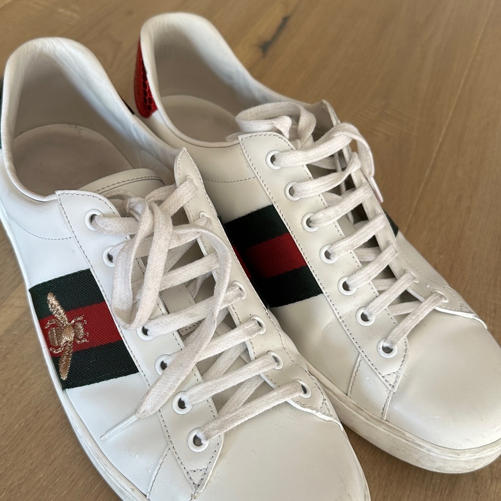Gucci White Sneakers with Red and Green Stripes - Picture 4 of 5